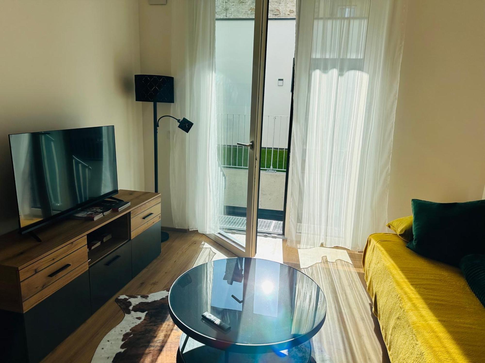 Schoenbrunn Garden Apartments Wina Bagian luar foto