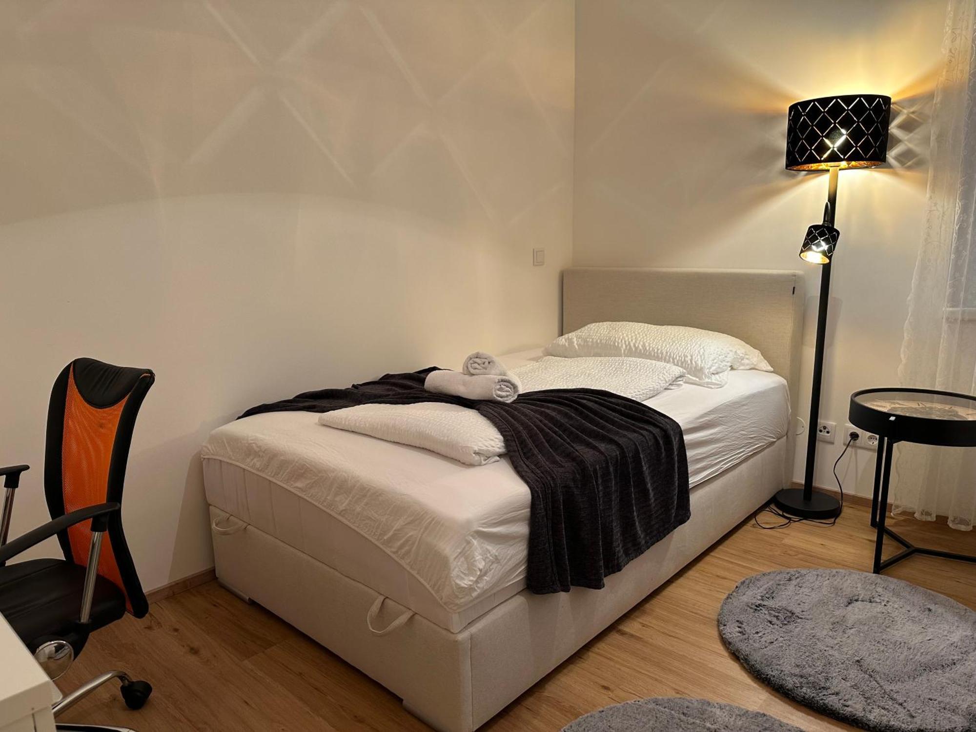 Schoenbrunn Garden Apartments Wina Bagian luar foto